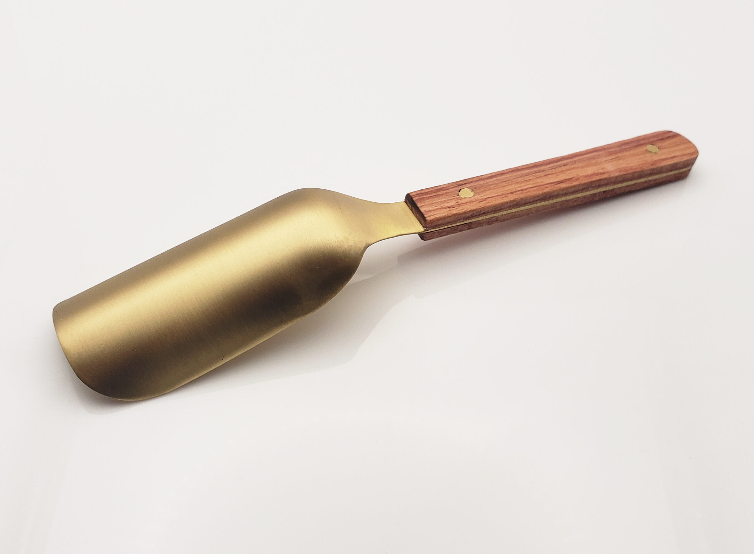 Metal Scooper with Wooden Handle - Image 3