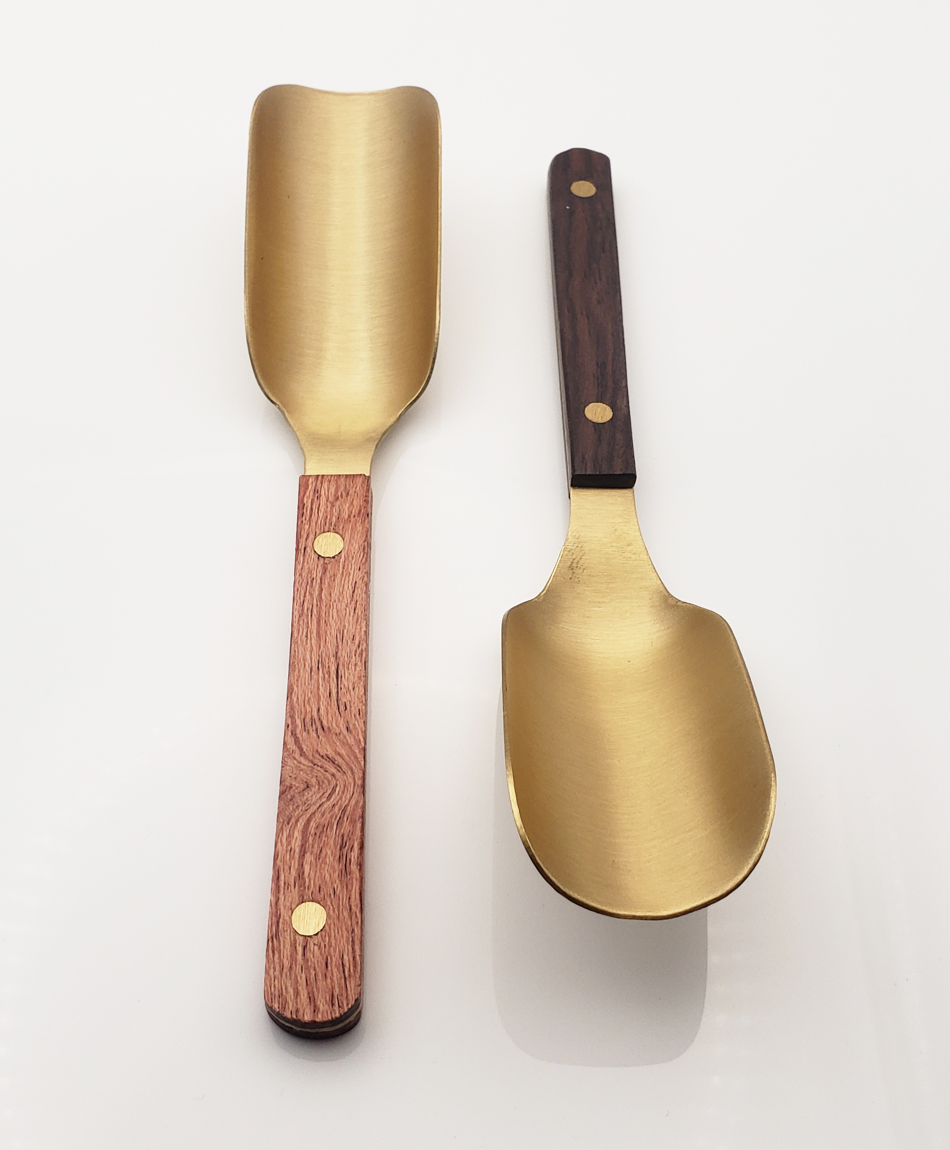 Metal Scooper with Wooden Handle - Image 2